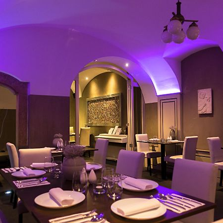 Hotel U Krize Прага Екстер'єр фото