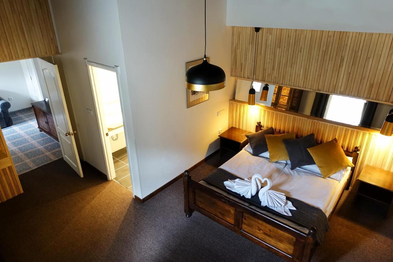 Hotel U Krize Прага Екстер'єр фото