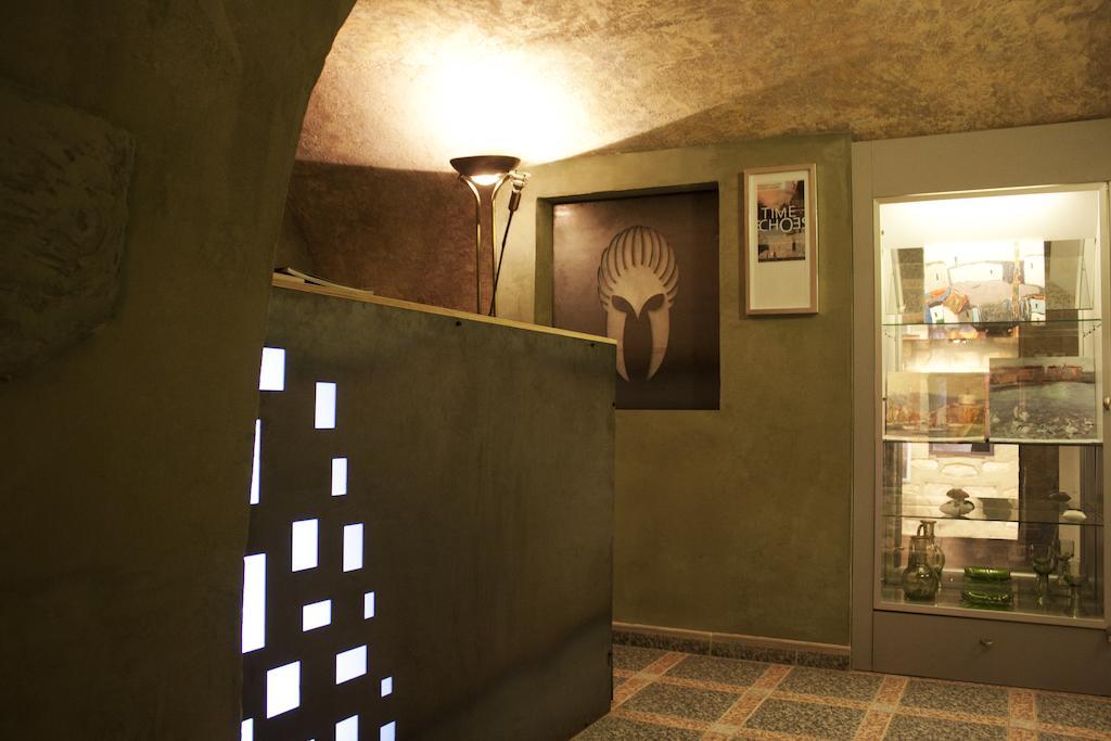 Hotel U Krize Прага Екстер'єр фото