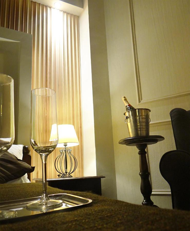 Hotel U Krize Прага Екстер'єр фото